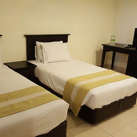 Erya By Suria Johor Bahru Hotel Exterior foto