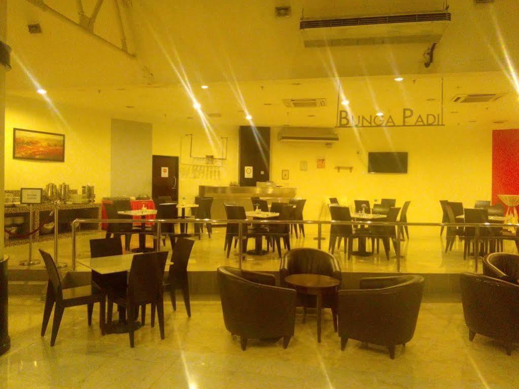 Erya By Suria Johor Bahru Hotel Exterior foto